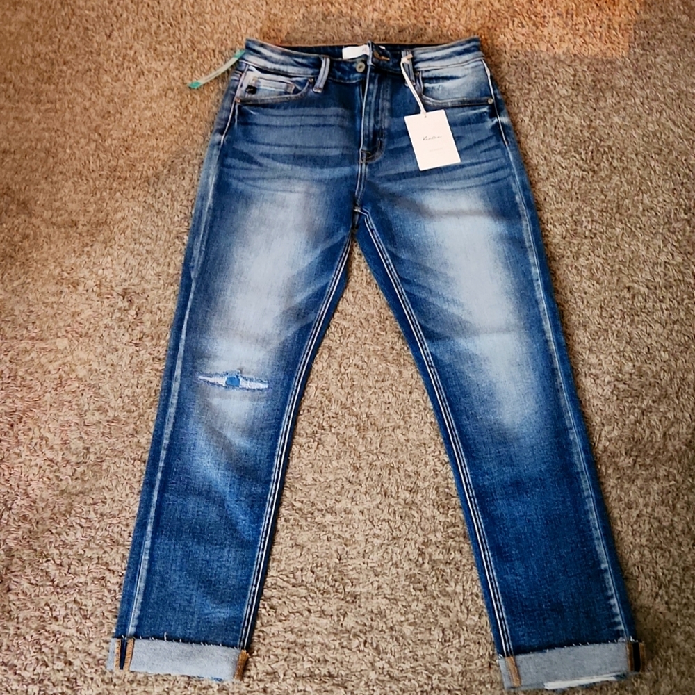 NWT KanCan Ana High Rise Straight Jean